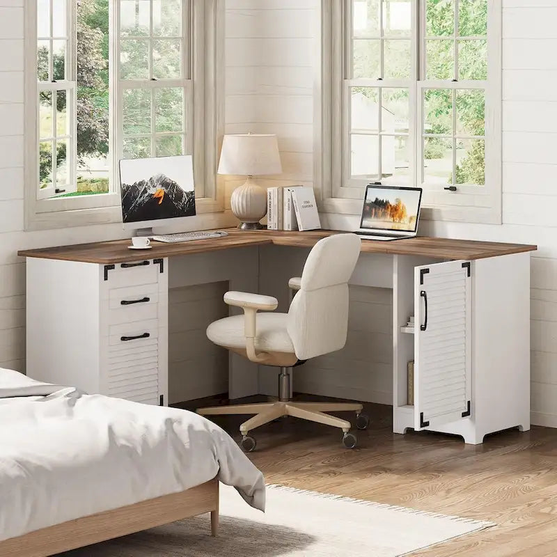 Bureau d'ordinateur de direction en forme de L avec prises de courant et ports Type-C et USB