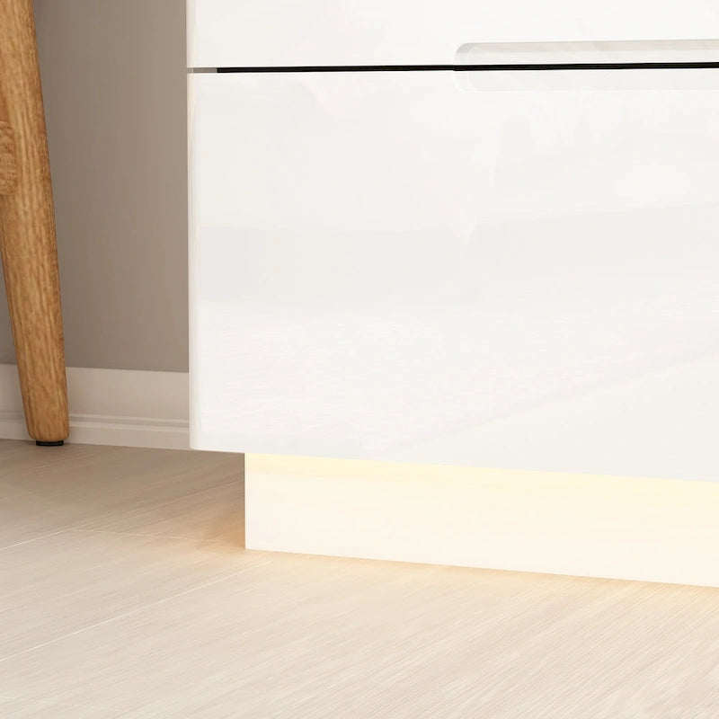 Commode 5 tiroirs avec finition haute brillance et éclairage LED