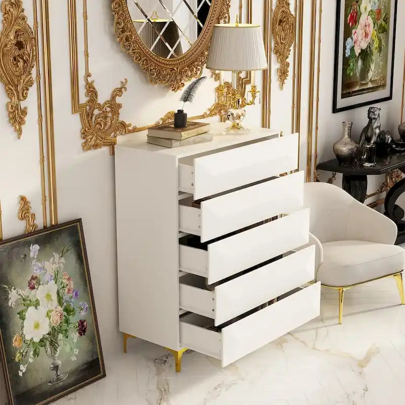Highboy à tiroirs asymétriques - Commode de rangement blanche avec pieds dorés