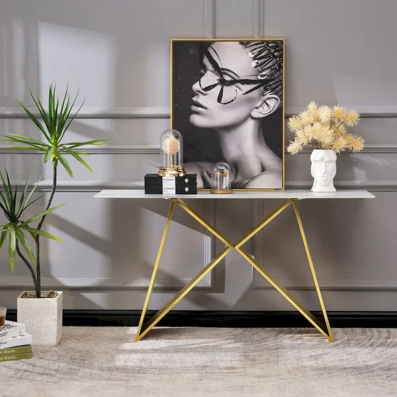 Console en verre trempé blanc avec piètement en métal en forme de M